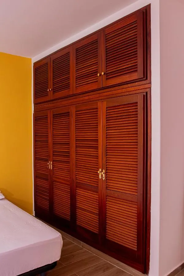 Bed & Breakfast Villa Palmarina Praia