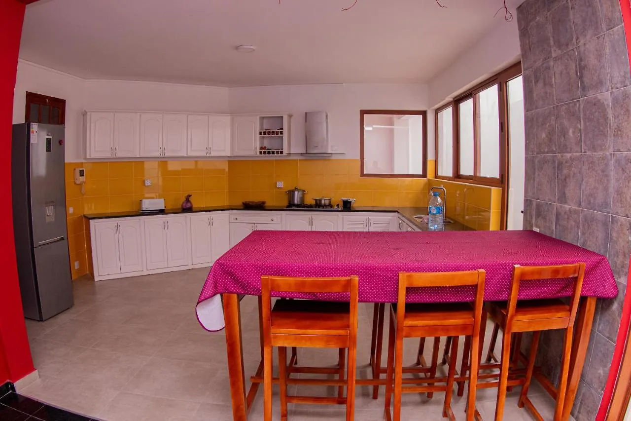 Villa Palmarina Praia Bed & Breakfast